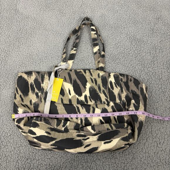 VINCE CAMUTO Lohna Designer Tote Natural Camo Nylon – New with tags - Picture 7 of 13